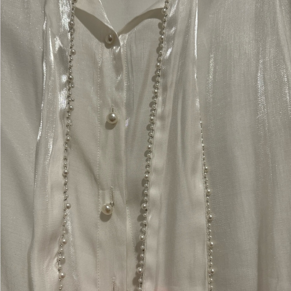 Beulah style blouse size small